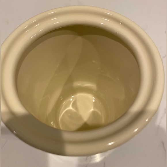 🎄$3 bundled EUC InterDesign Beige/Bronze Ceramic/Metal Lidded Jar - Picture 3 of 8